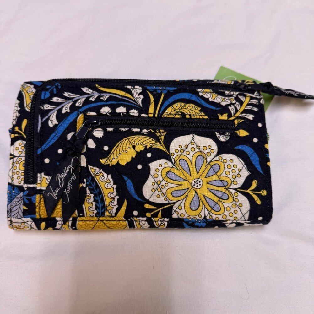 Vera Bradley Strap Wallet Ellie Blue NWT 8x4 Zip Pockets - Picture 2 of 4